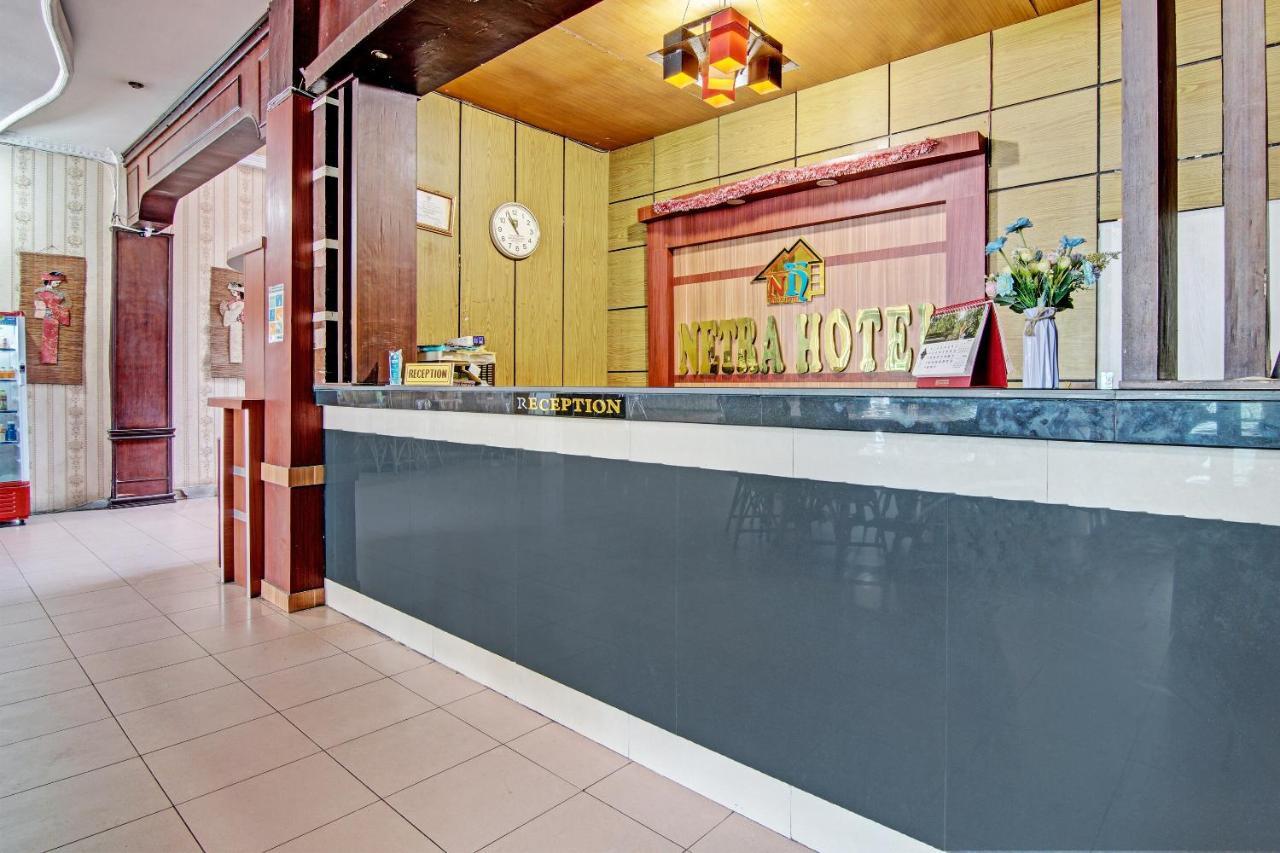 Oyo 92551 Netra Hotel Ujunbatu ภายนอก รูปภาพ